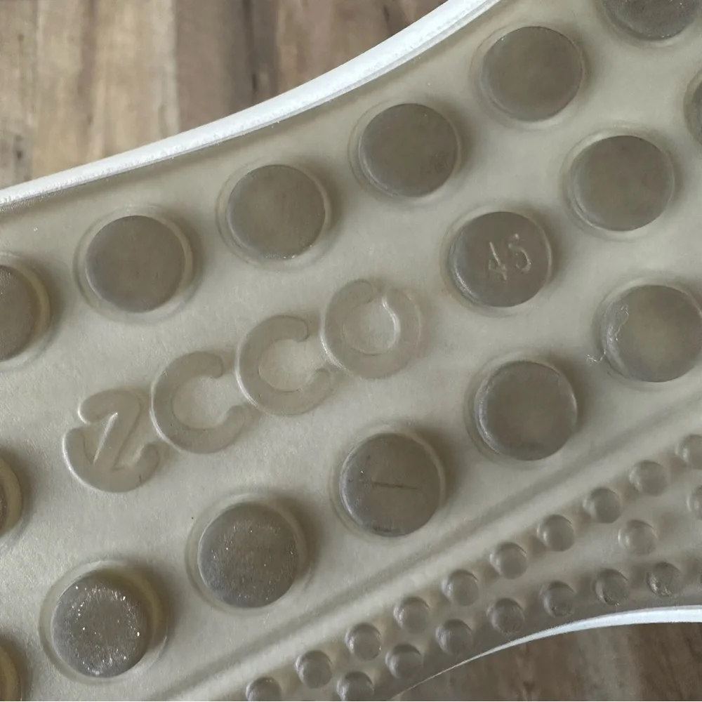 Ecco Soft 7 Runner Casual Sneakers
